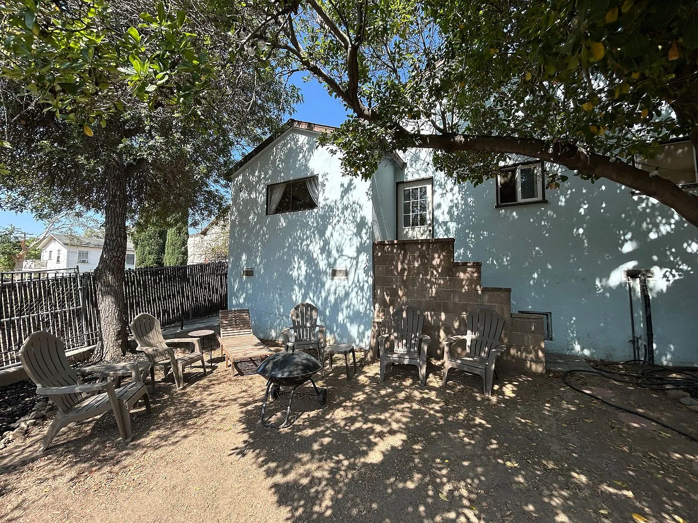 Charming 2 Bed 1 Bath Home with Office on Large Lot in Orange — Photo 3