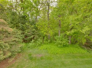 4117 Thornhill Ln, Vadnais Heights, MN 55127