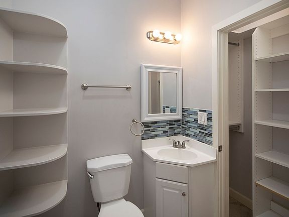 3970 Goldfinch St APT 5, San Diego, CA 92103 | Zillow