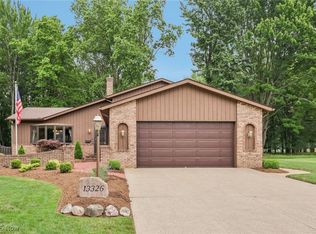 13326 Mohawk Trl, Middleburg Heights, OH 44130
