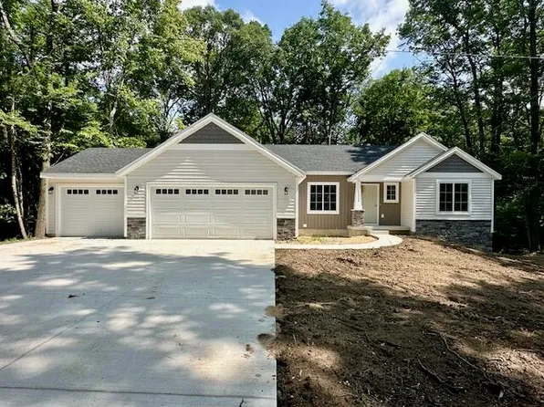 23350-15 Mile Rd, Big Rapids, MI 49307