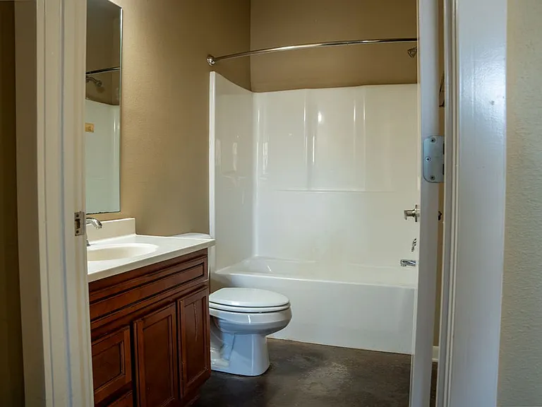 2400 MARKET PLAZA DRIVE — Photo 13