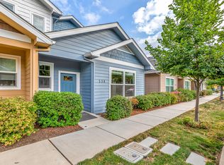 530 Blue Moon Dr, Central Pt, OR 97502