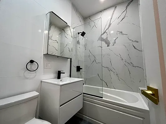 Rented by MySpaceNYC | media 17