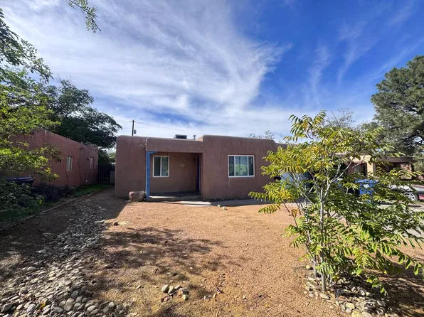 521 Valverde Dr SE, Albuquerque, NM 87108