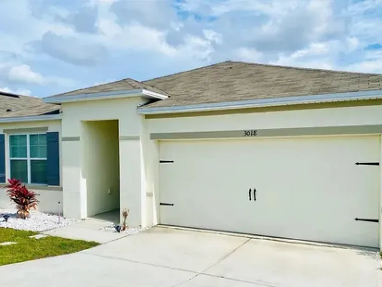 3018 Royal Tern Dr — Photo 1