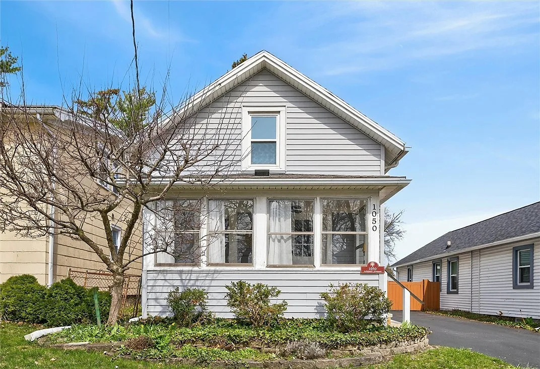 1050 Atlantic Ave photo 1