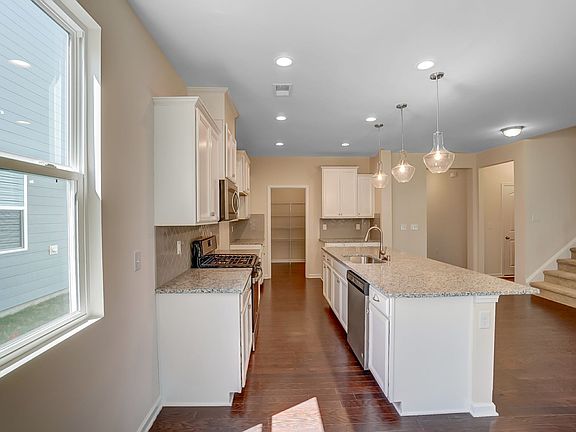 Photo representation of the Crosby plan. Colors, finishes and options will vary.