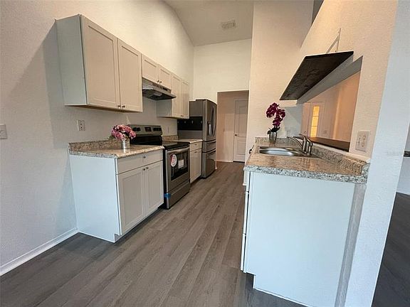 5th image of 3431 Stoneway Dr