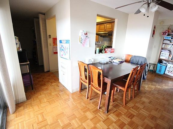 3rd image of 1025 Hancock St Unit 7J