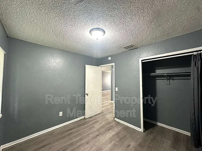 8304 N Mulberry St — Photo 4