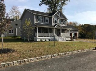 2 Goswick Ct, Sparkill, NY 10976