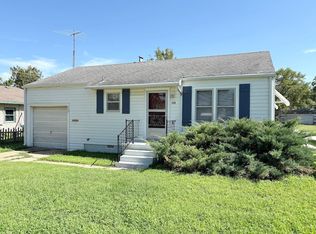 705 W 18th Ave, Hutchinson, KS 67502