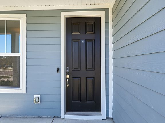 3rd image of 122 Portico Pl