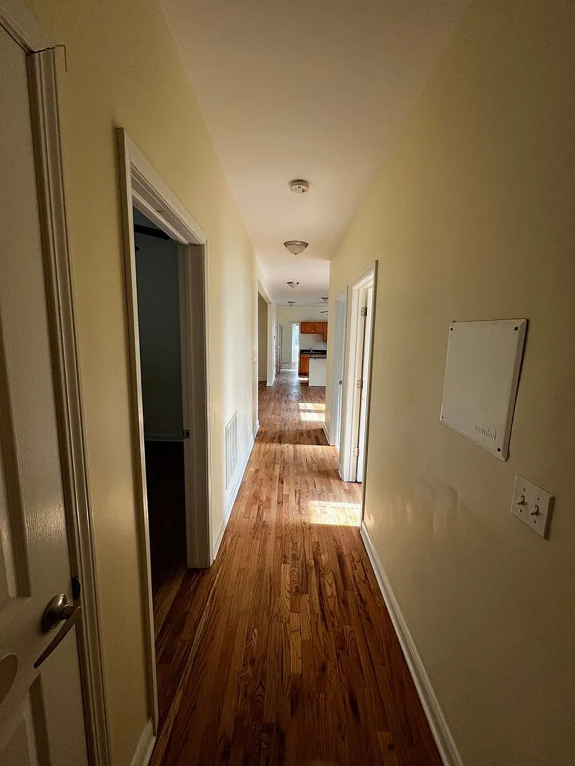 Charming 3BR 2B Apartment in Chicago — Photo 2