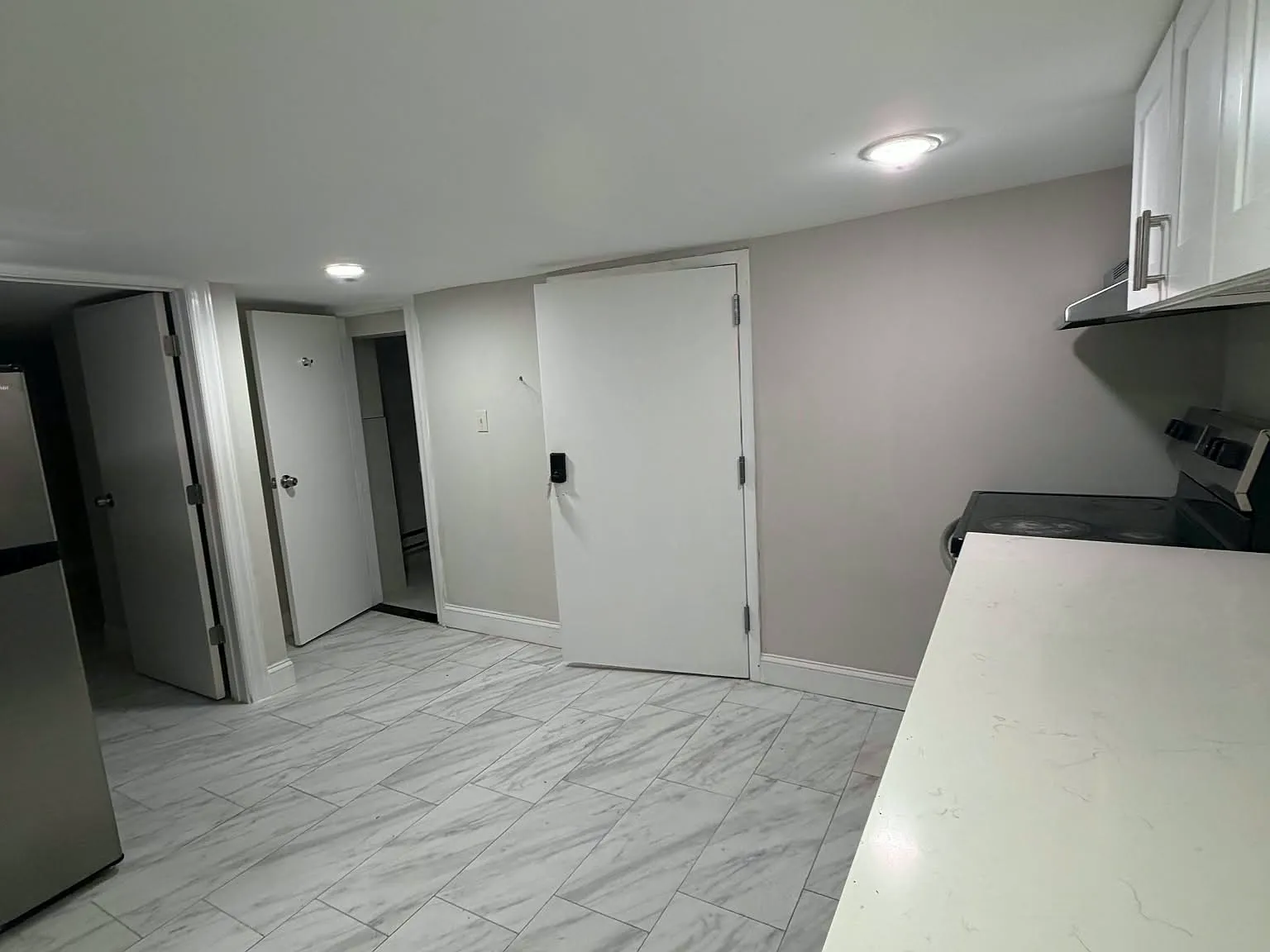 1 bed, 650 sqft, $1,350 — Photo 2
