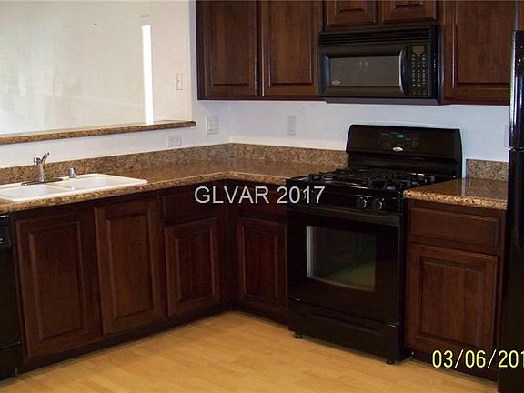 4th image of 10433 Coyote Cub Ave