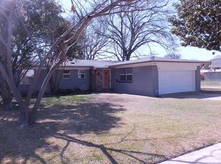 705 Brookhurst Dr, Dallas, TX 75218