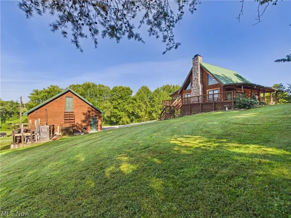 2538 Ball School Rd, Parkersburg, WV 26101
