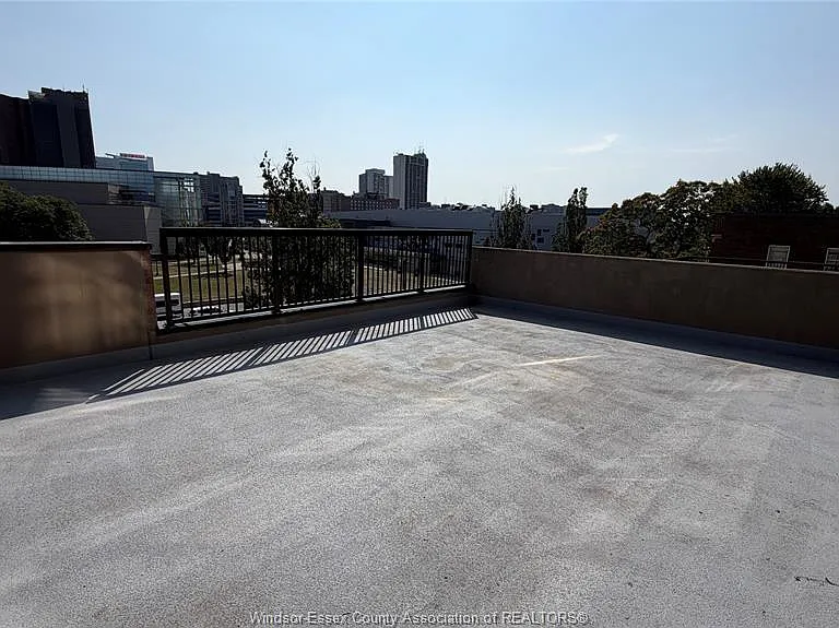 515 Riverside Dr W #403 — Photo 7