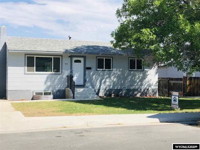 990 Cliff St, Lander, WY, 82520