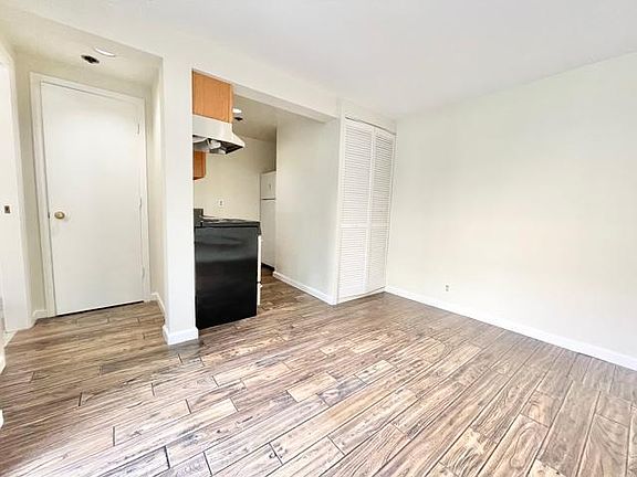 2nd image of 812 Guerrero St #B