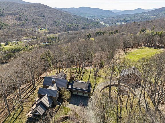 4th image of 114 Oak Ridge Way