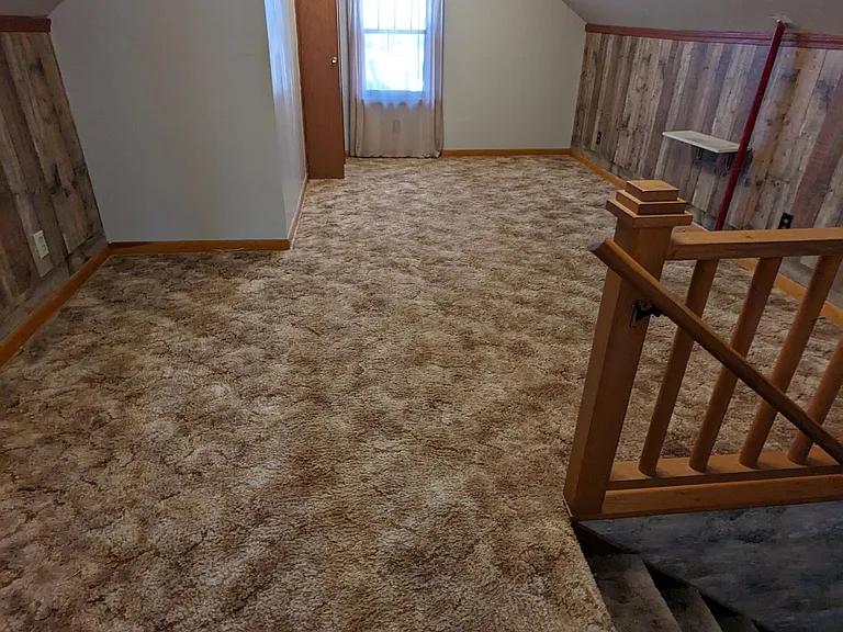 Upstairs open loft area