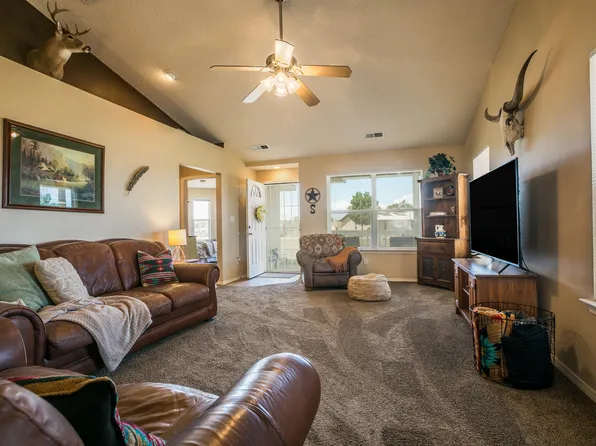 19 Epoch Dr, Edgewood, NM 87015