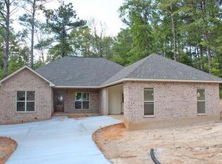 73 Archel St, Petal, MS 39465