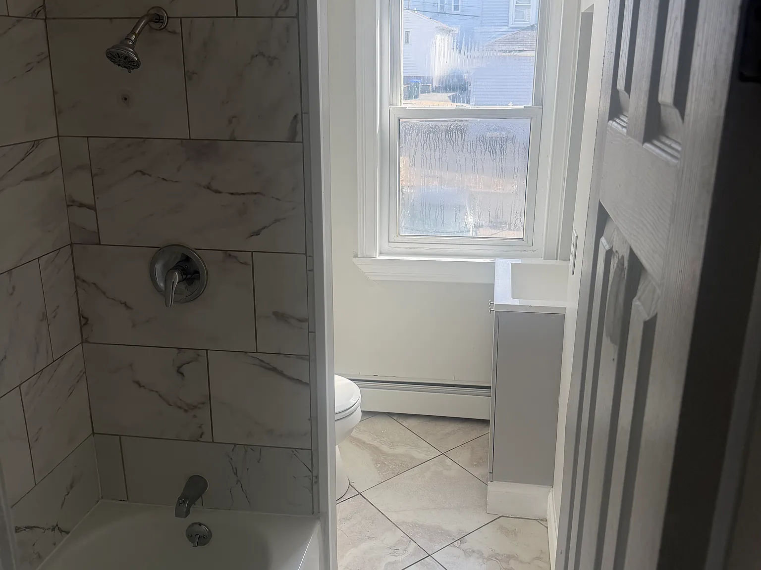 2 bed, 1000 sqft, $1,800 — Photo 4