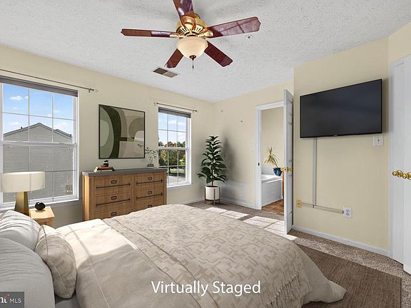 5th image of 2022 Sumner Dr