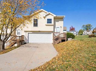 2213 9th St, Coralville, IA