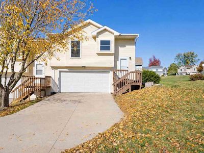 2213 9th St, Coralville, IA, 52241