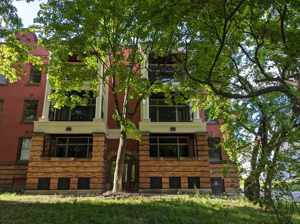 1285 E 101st St #6, Cleveland, OH 44108