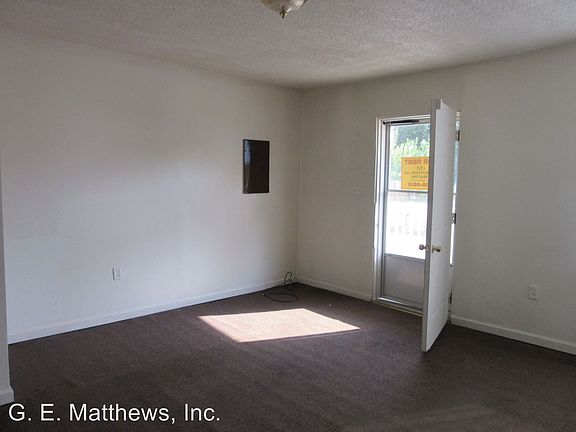 2nd image of 408 Byrne St
