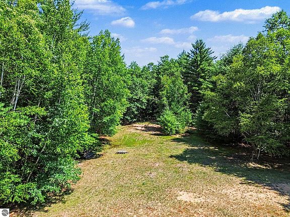 5th image of 1310 W New Pine Trl