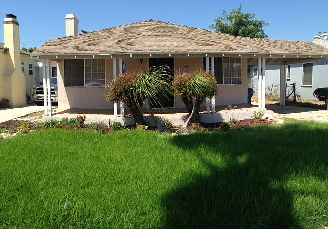 1st image of 3441 W 78th Pl