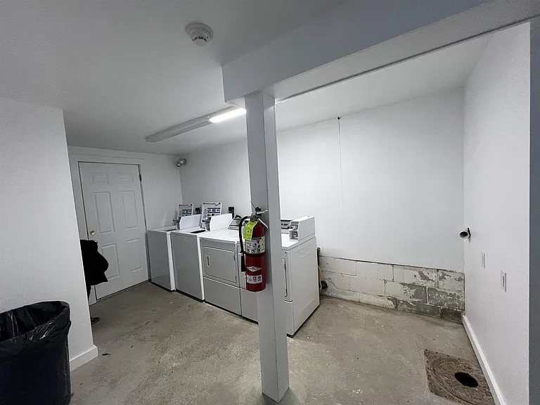 43 Ivaloo St — Photo 12