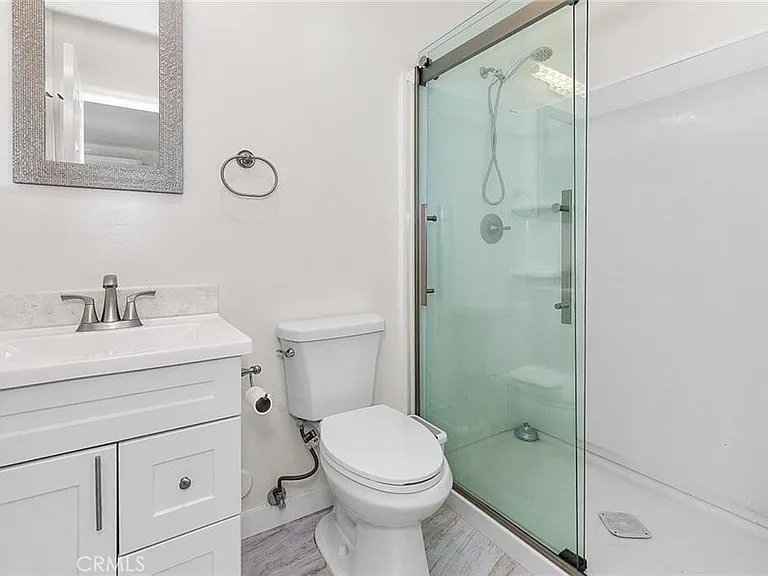8829 Sylmar Ave — Photo 6
