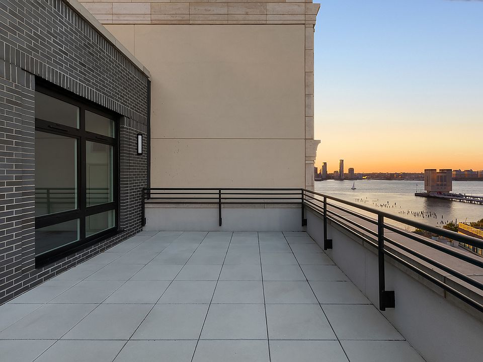 1st image of 440 Washington St APT 1102
