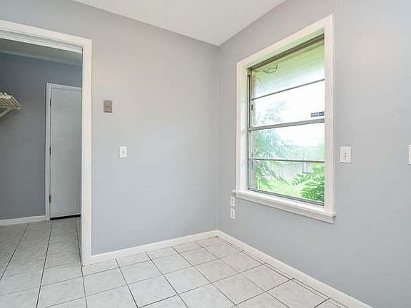5th image of 4126 Omeara Dr