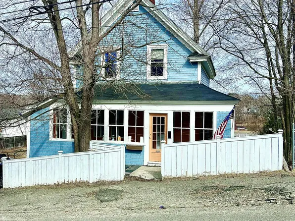 63 Aroostook Avenue, Millinocket, ME 04462