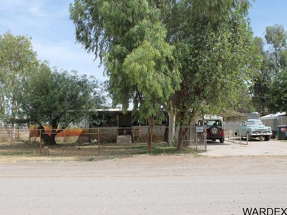 2nd image of 2031 E Mustang Dr
