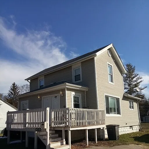1009 N Waterloo St photo 1