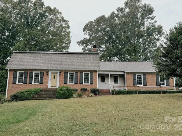 727 Belmorrow Dr, Charlotte, NC 28214