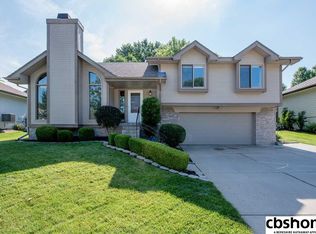1411 N 159th St, Omaha, NE 68118