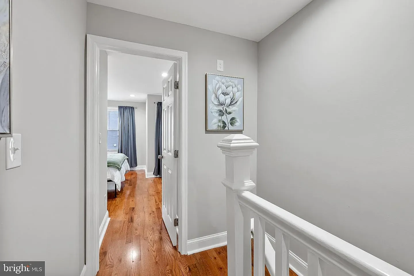 3 bed, 2200 sqft, $985 — Photo 2