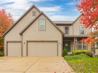 22114 W 70th St, Shawnee, KS 66226
