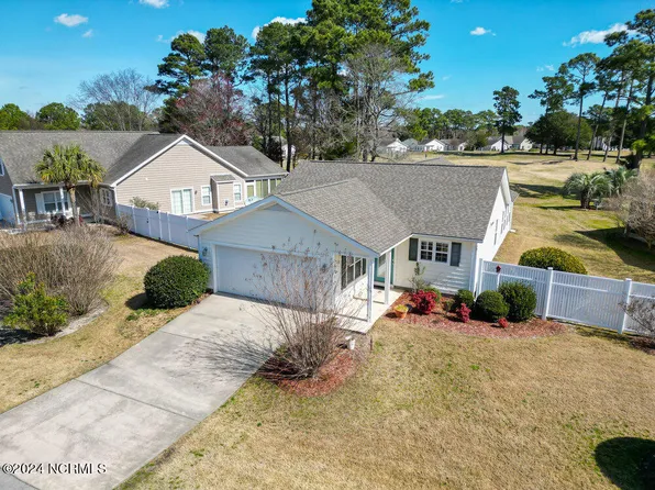 5011 Glen Cove Drive SE, Southport, NC 28461